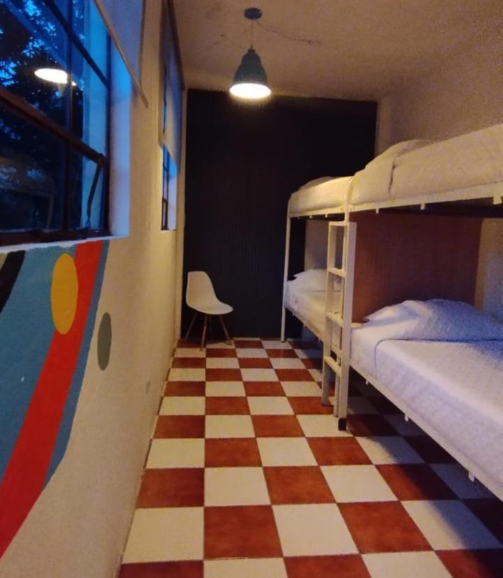 Хостел Lemon Tree Santa Cruz Санта-Крус-ла-Лагуна Экстерьер фото