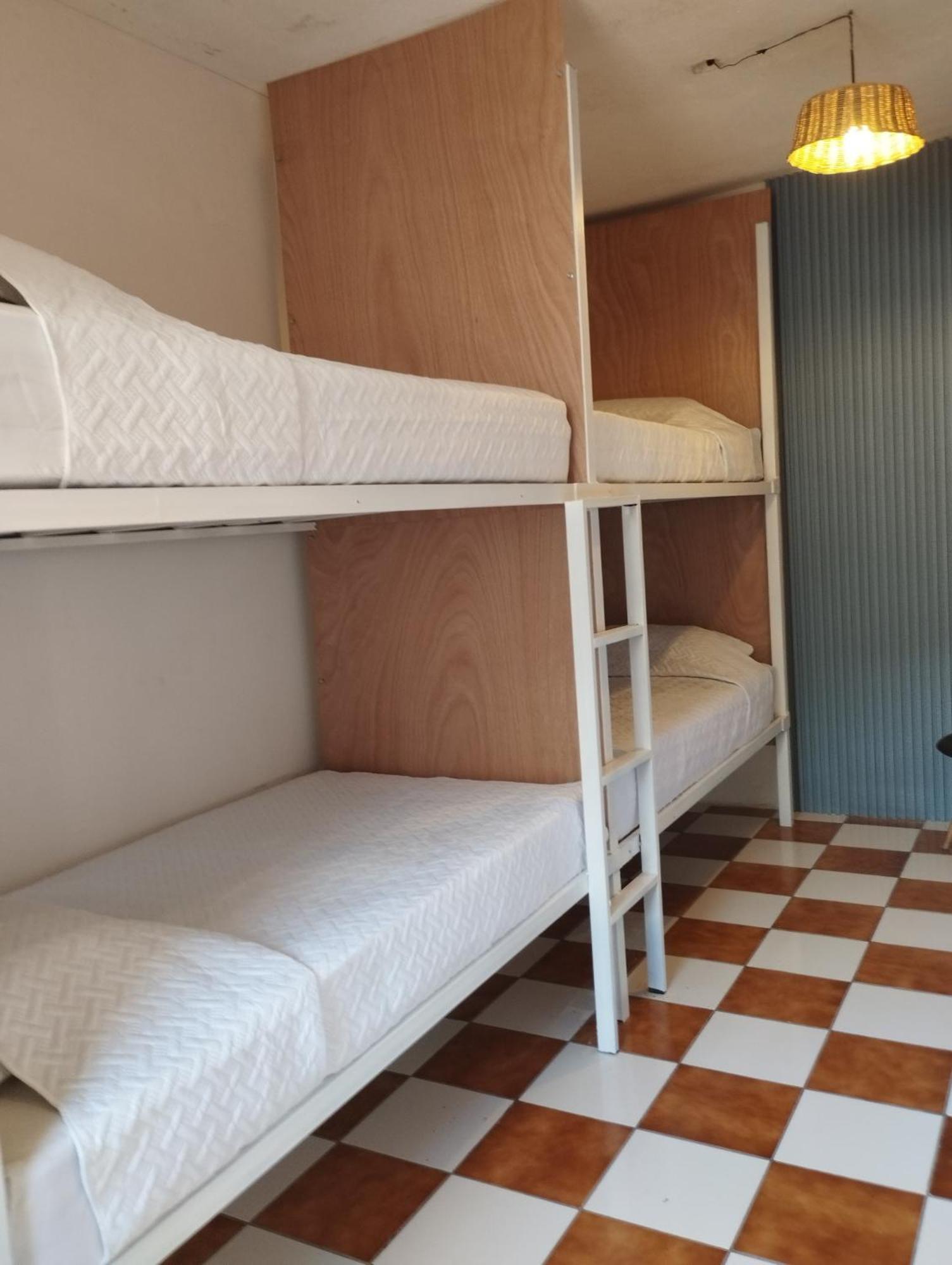 Хостел Lemon Tree Santa Cruz Санта-Крус-ла-Лагуна Экстерьер фото